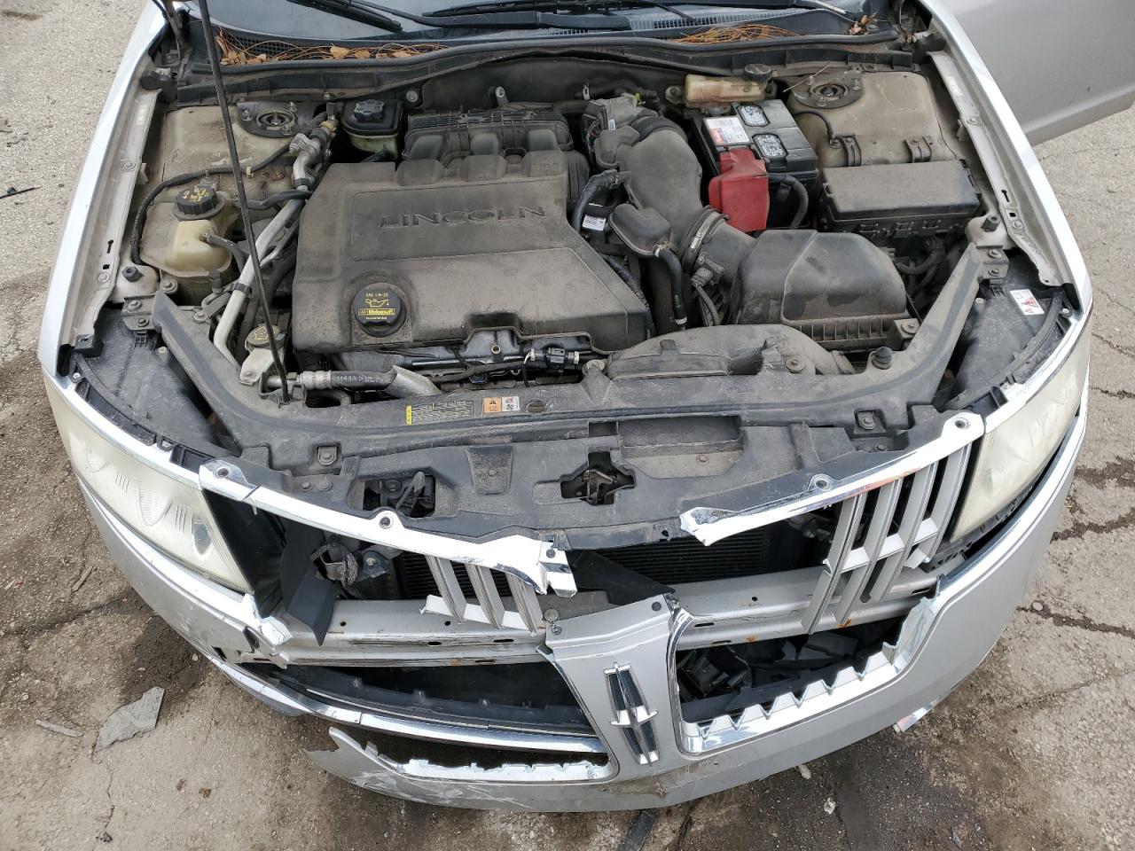2010 Lincoln MKZ - Image 11