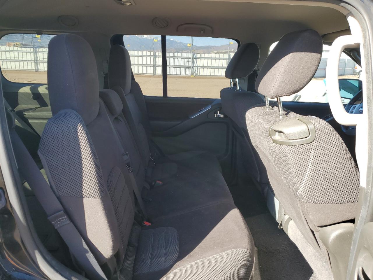 2012 Nissan Pathfinder - Image 11