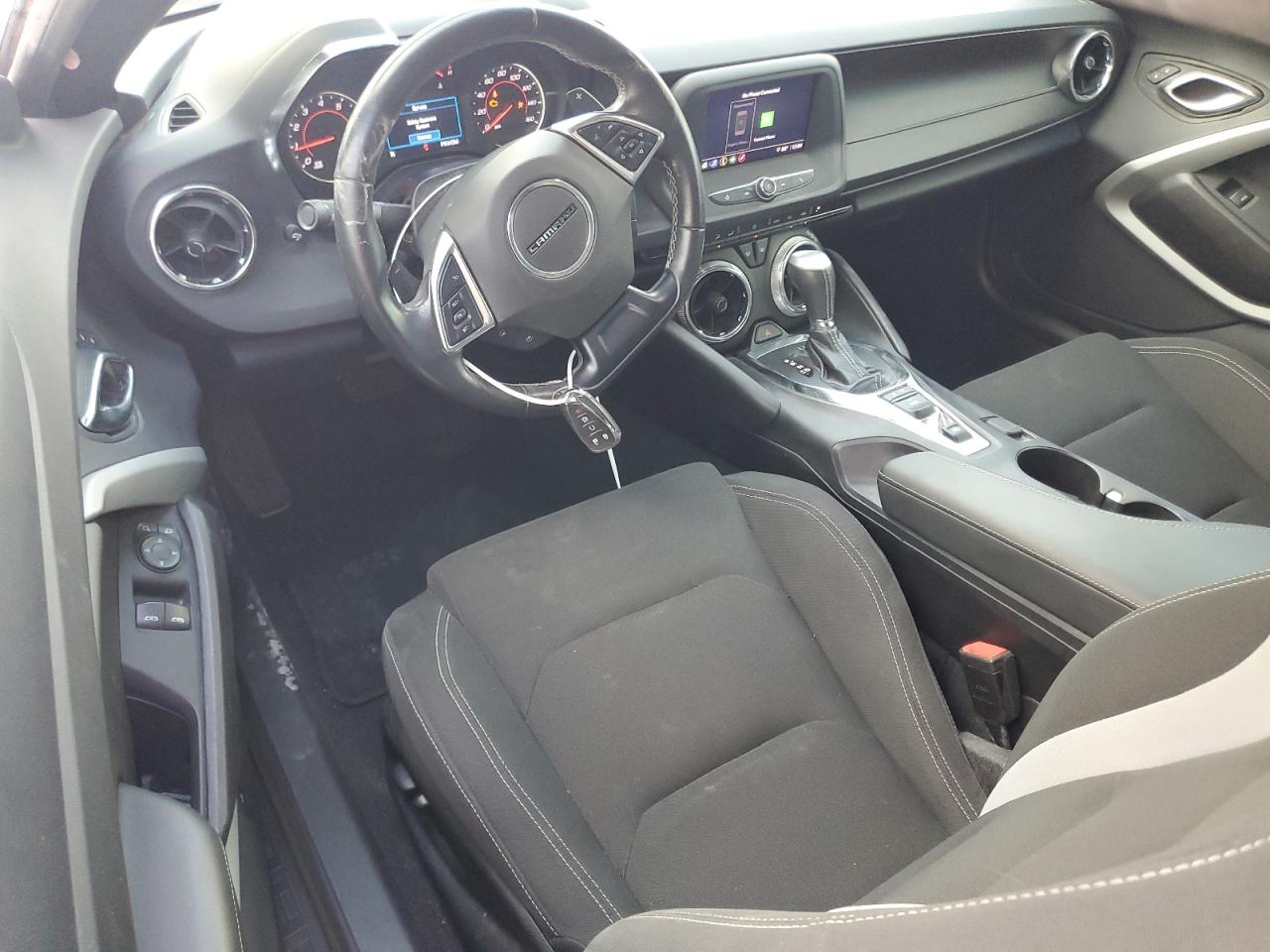 2022 Chevrolet Camaro - Image 8