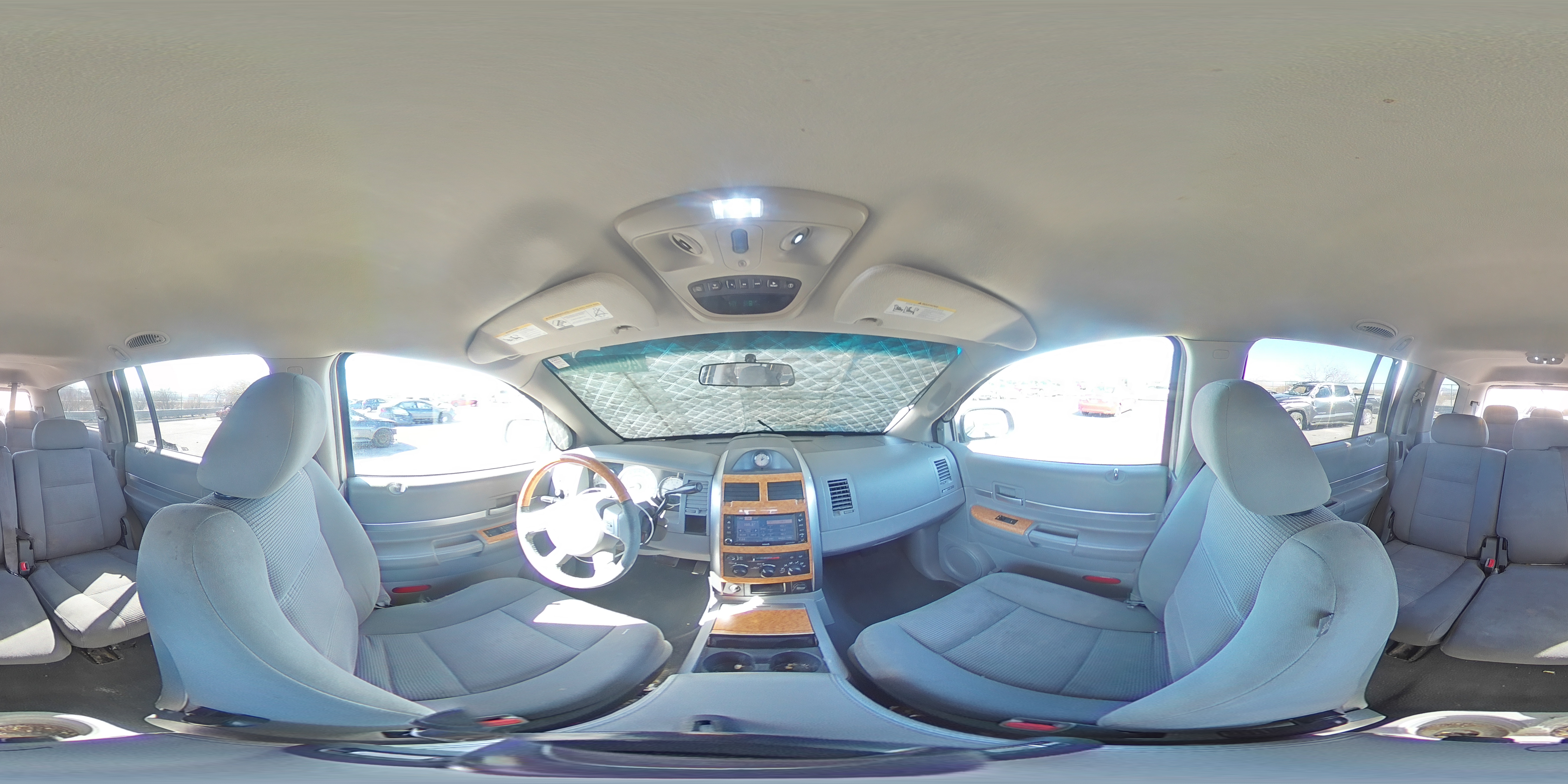 2009 Chrysler Aspen - Image 14