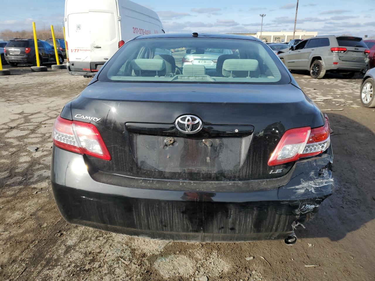 2011 Toyota Camry - Image 6