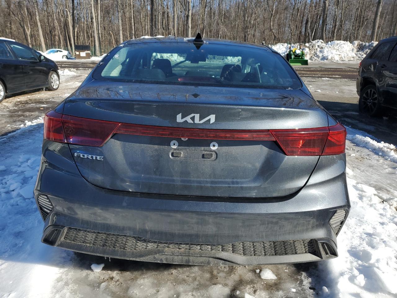2023 Kia Forte - Image 6