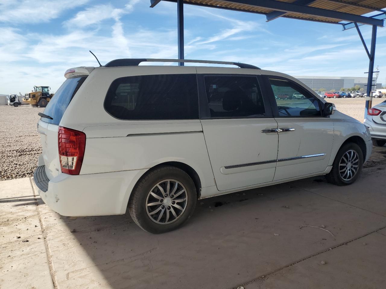 2012 Kia Sedona - Image 3