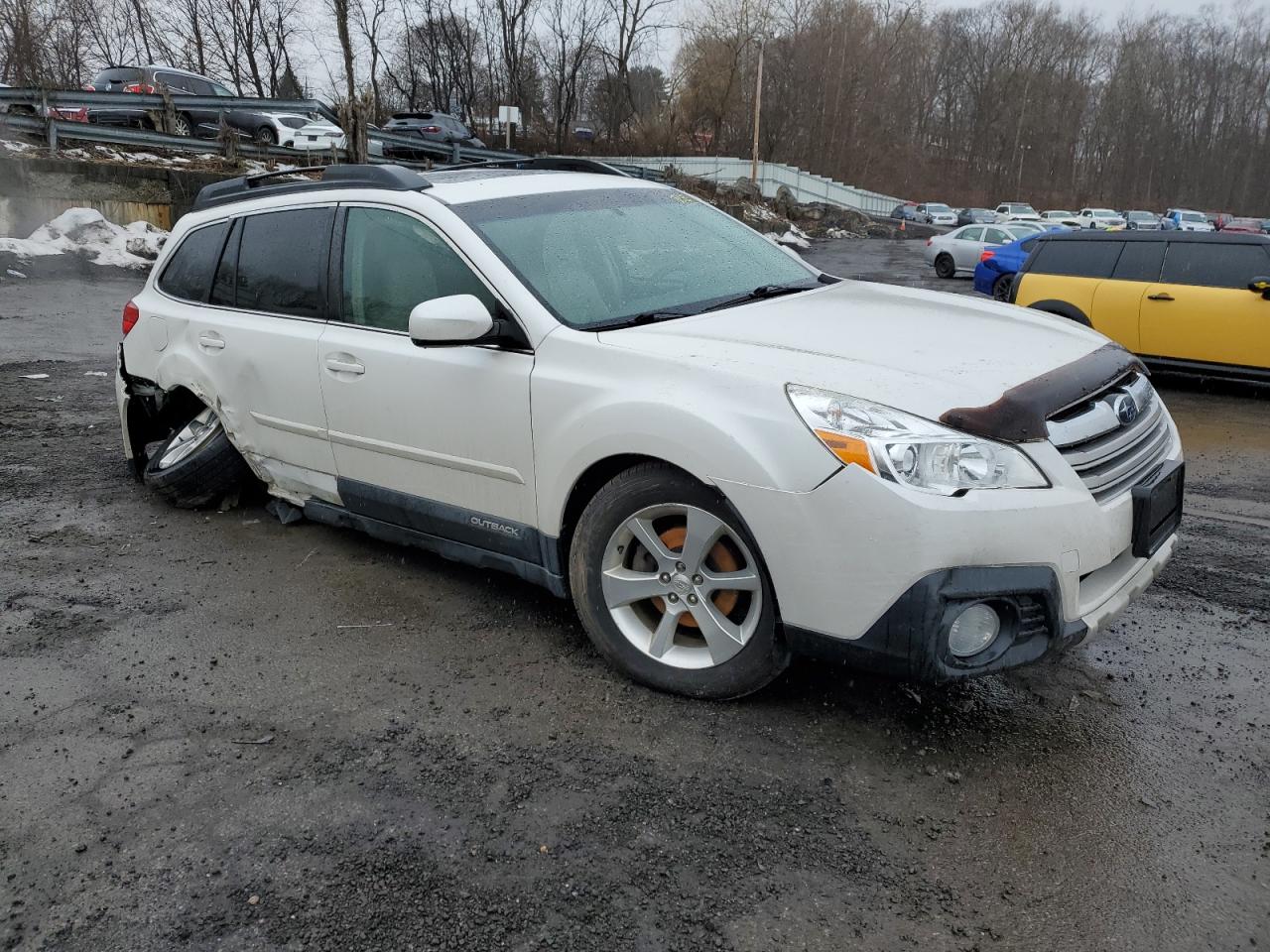2014 Subaru Outback - Image 4