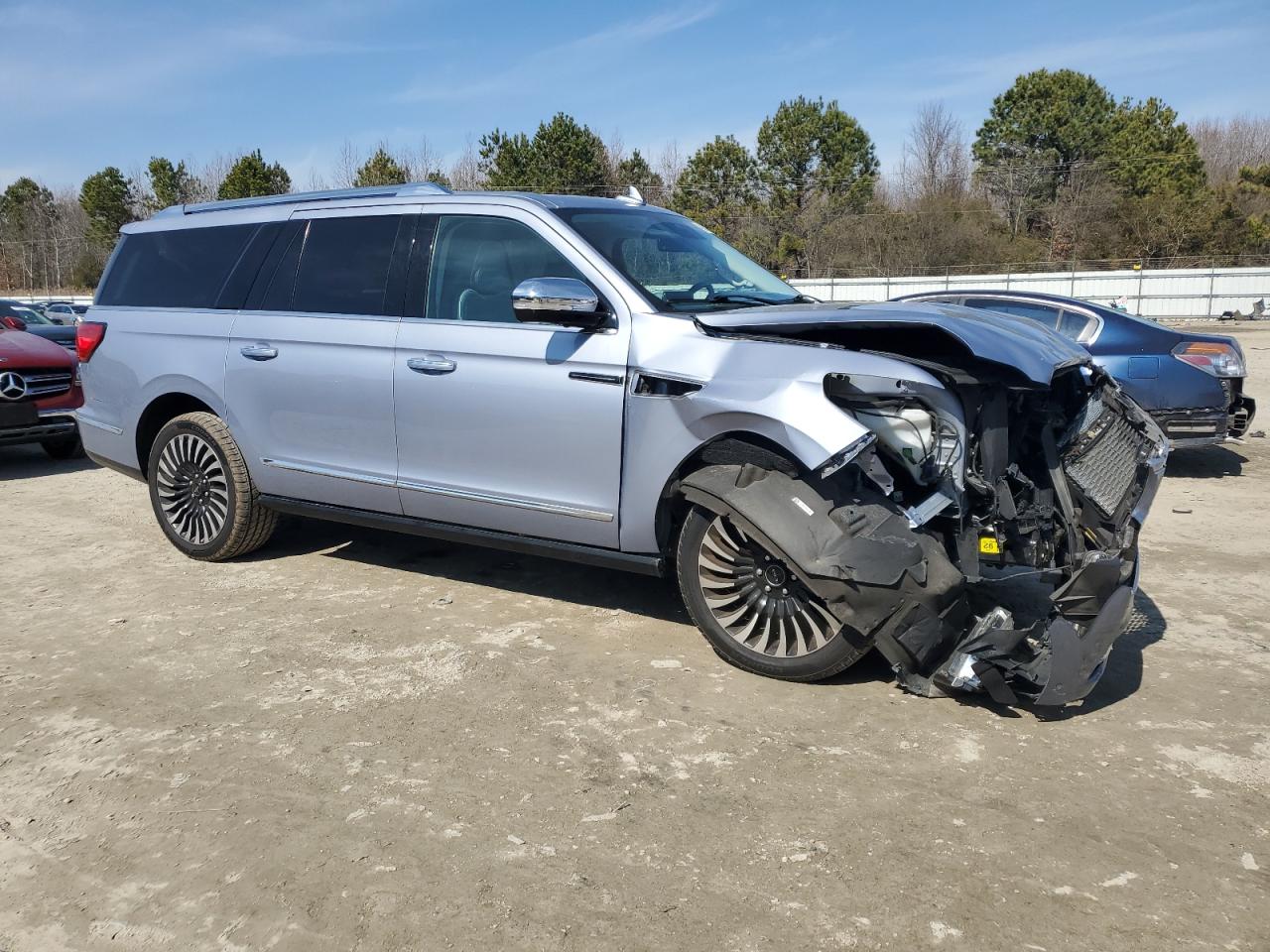 2020 Lincoln Navigator - Image 4