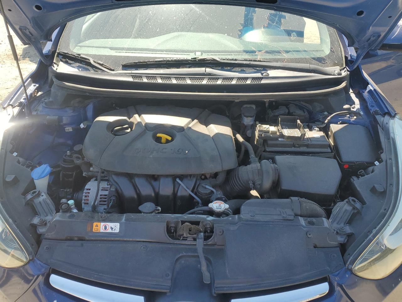 2015 Hyundai Elantra - Image 11