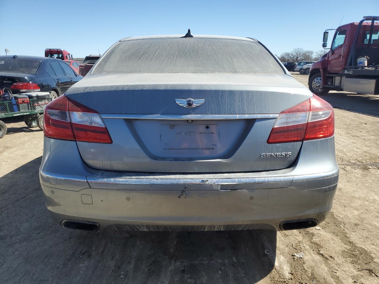 2014 Hyundai Genesis - Image 6