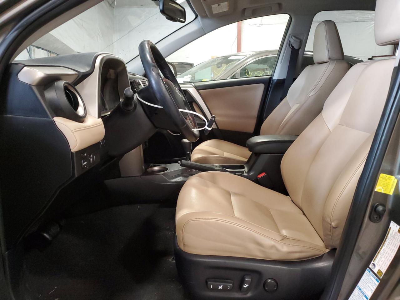 2015 Toyota RAV 4 - Image 7