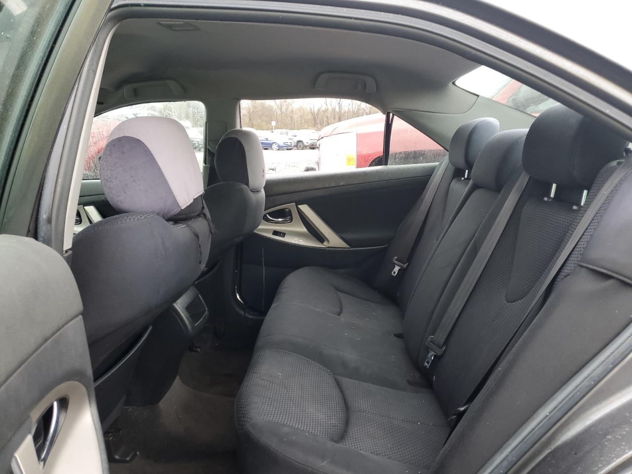 2010 Toyota Camry - Image 10
