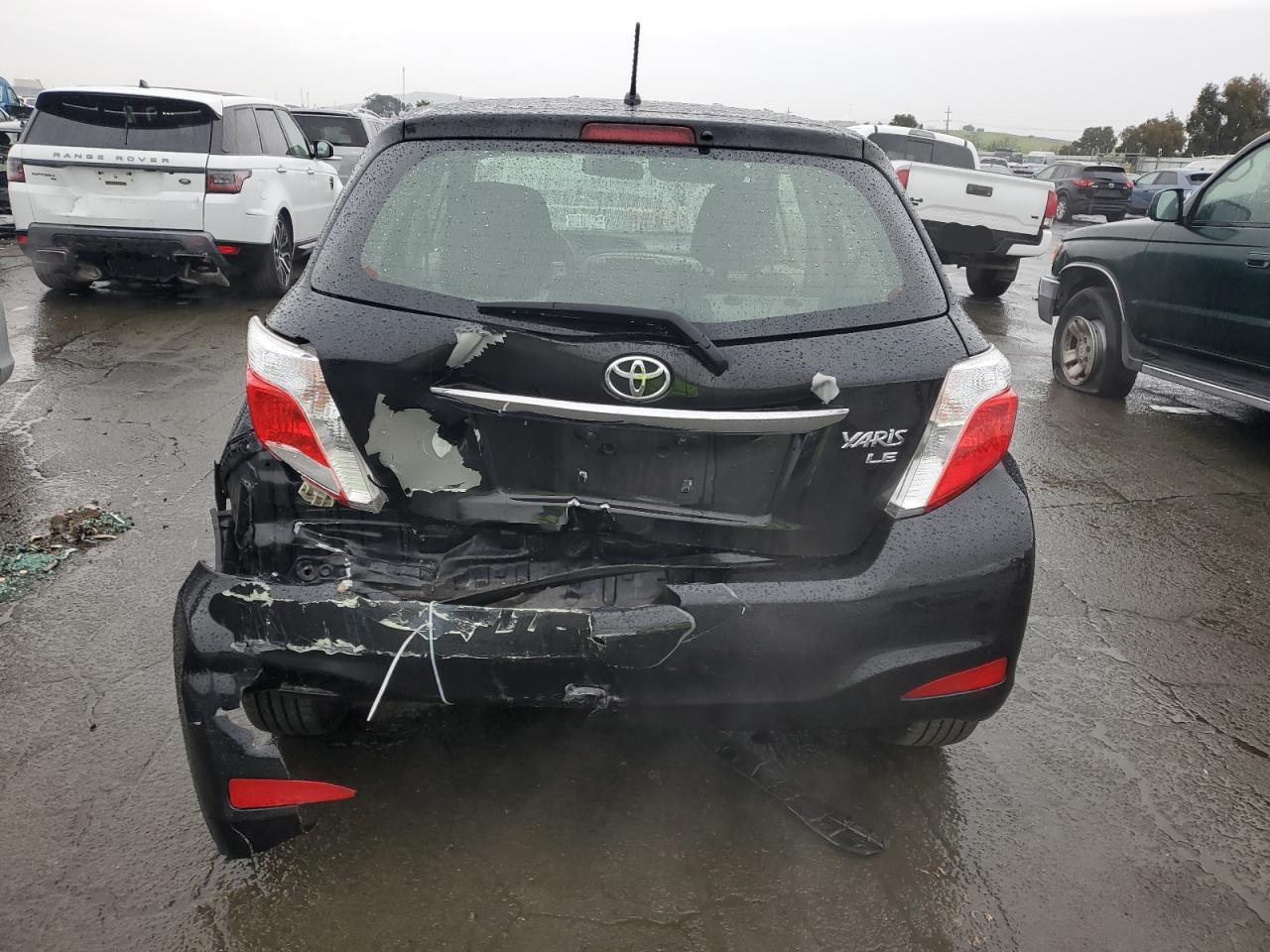 2013 Toyota Yaris - Image 6