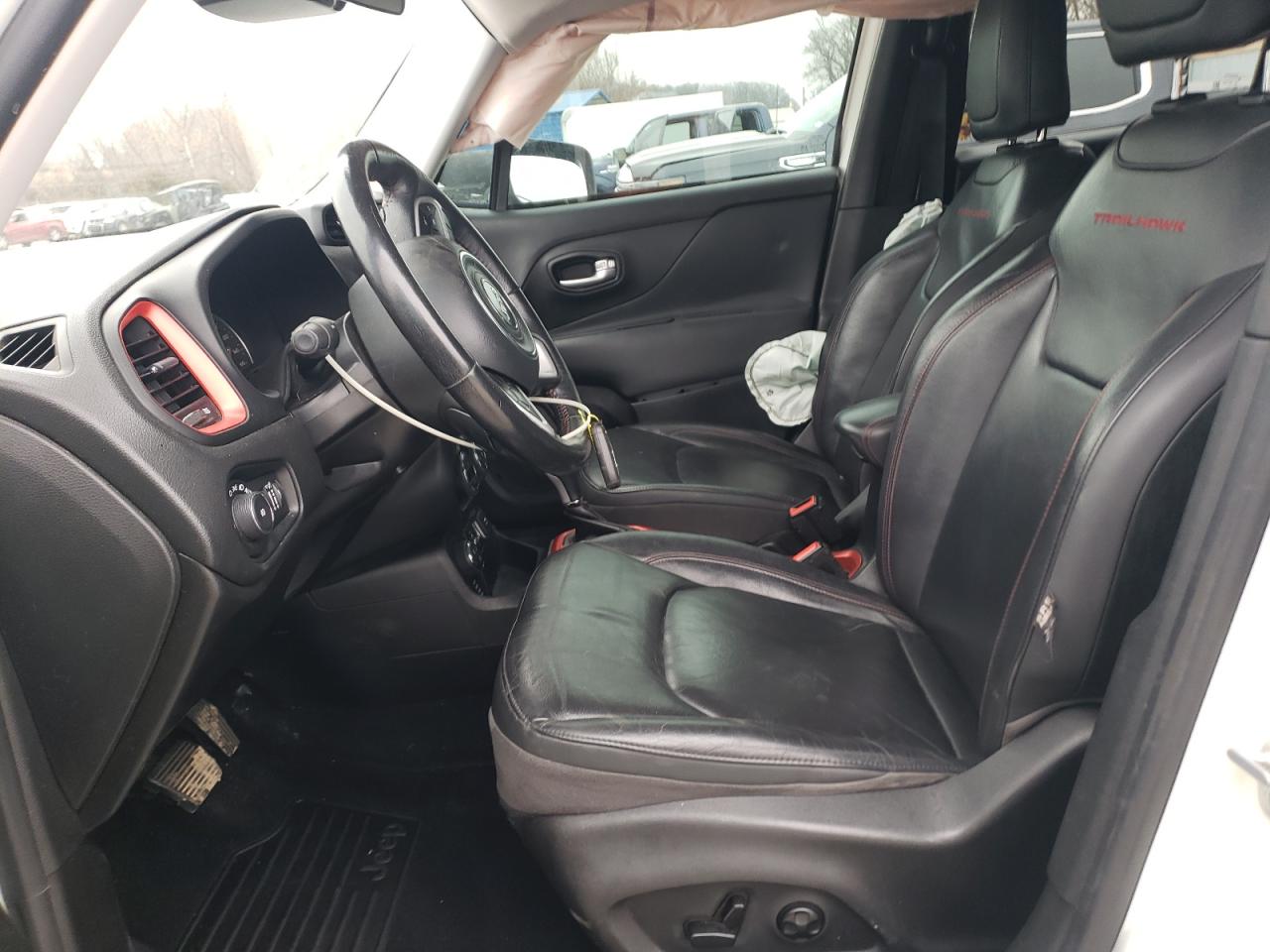 2015 Jeep Renegade - Image 7
