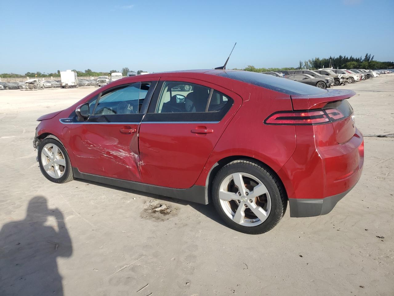 2014 Chevrolet Volt - Image 2