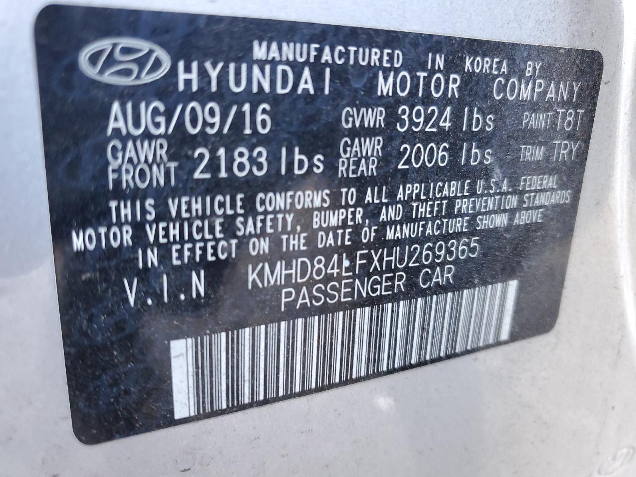 2017 Hyundai Elantra - Image 12