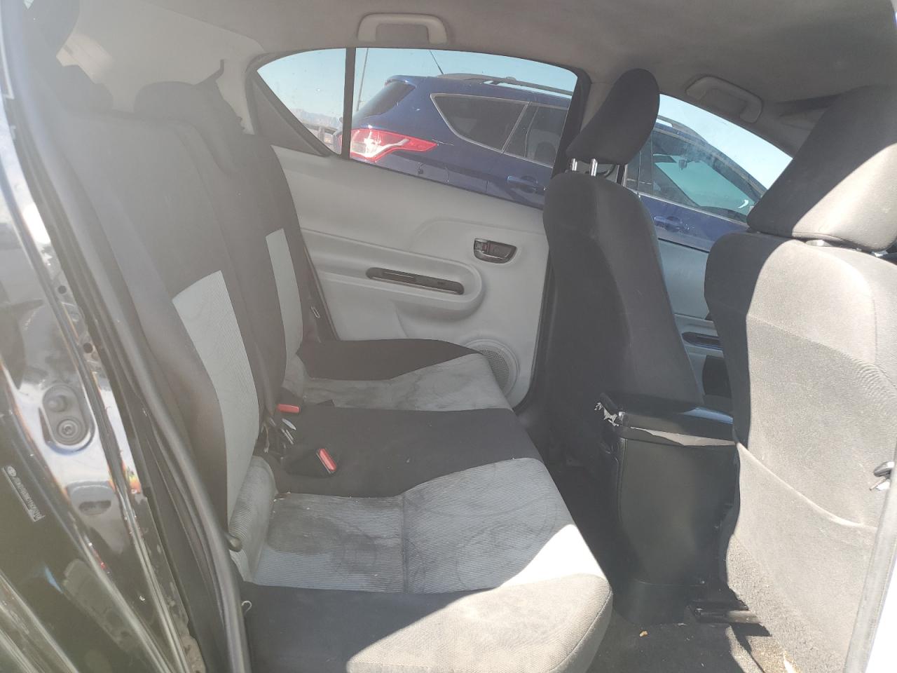 2012 Toyota Prius - Image 11
