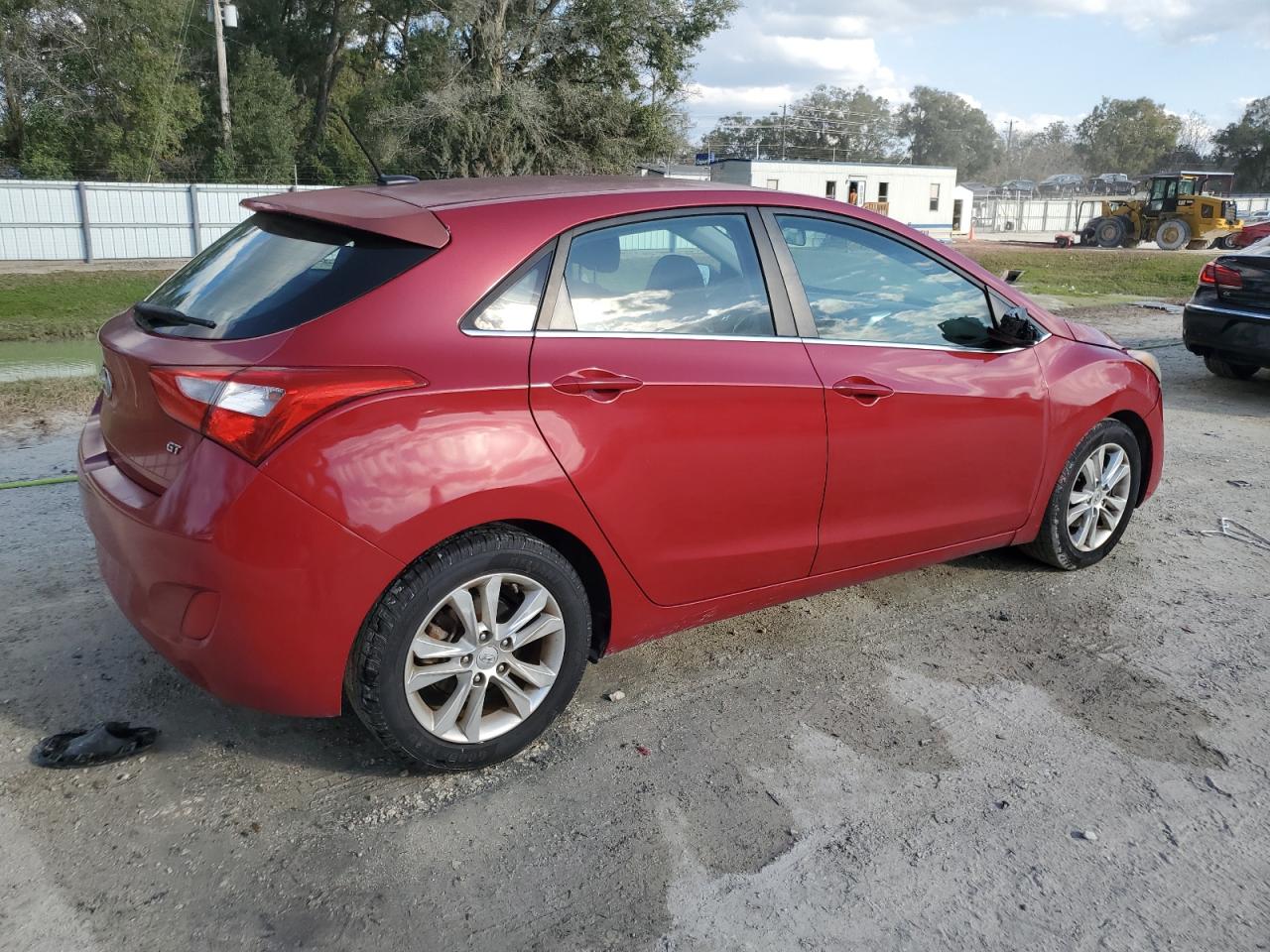 2015 Hyundai Elantra - Image 3