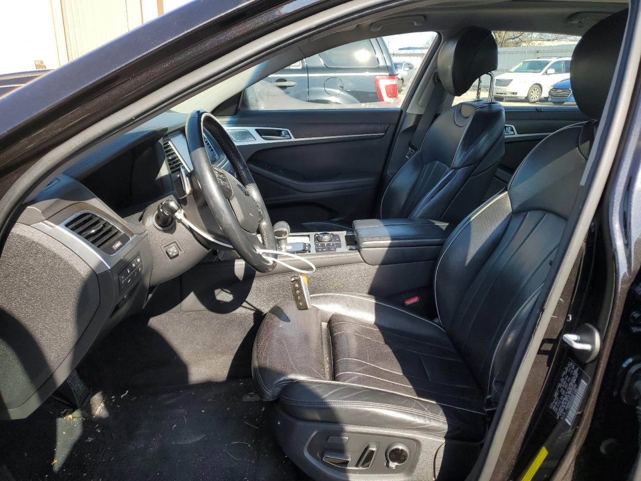 2018 Genesis G80 - Image 7