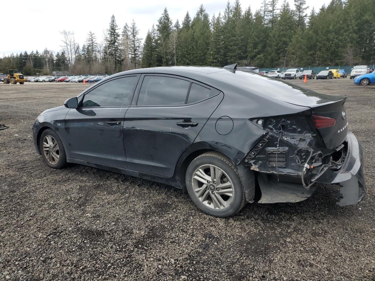 2019 Hyundai Elantra - Image 2