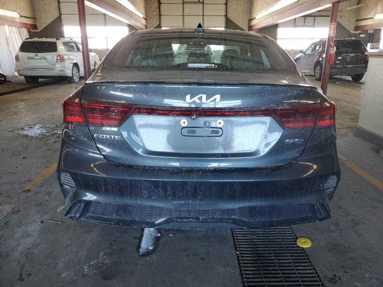 2023 Kia Forte - Image 6