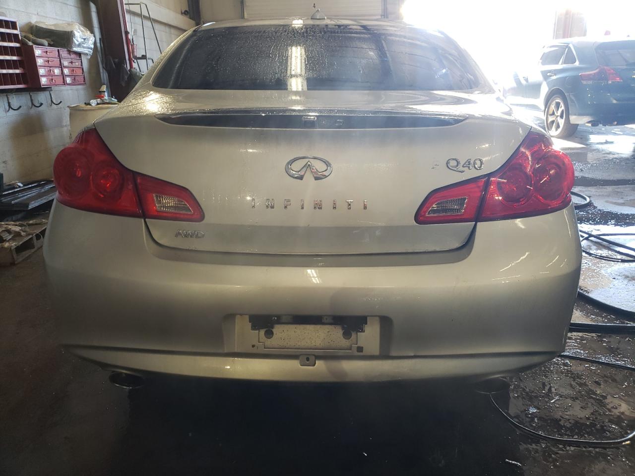 2015 Infiniti Q40 - Image 6