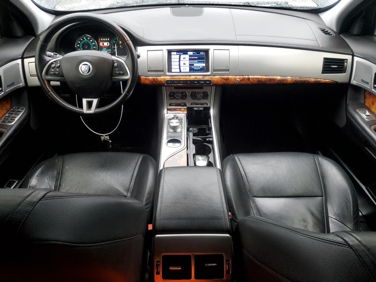 2013 Jaguar XF - Image 8