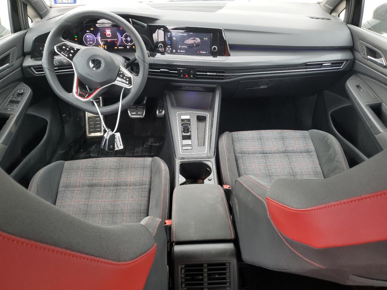 2022 Volkswagen GTI - Image 8