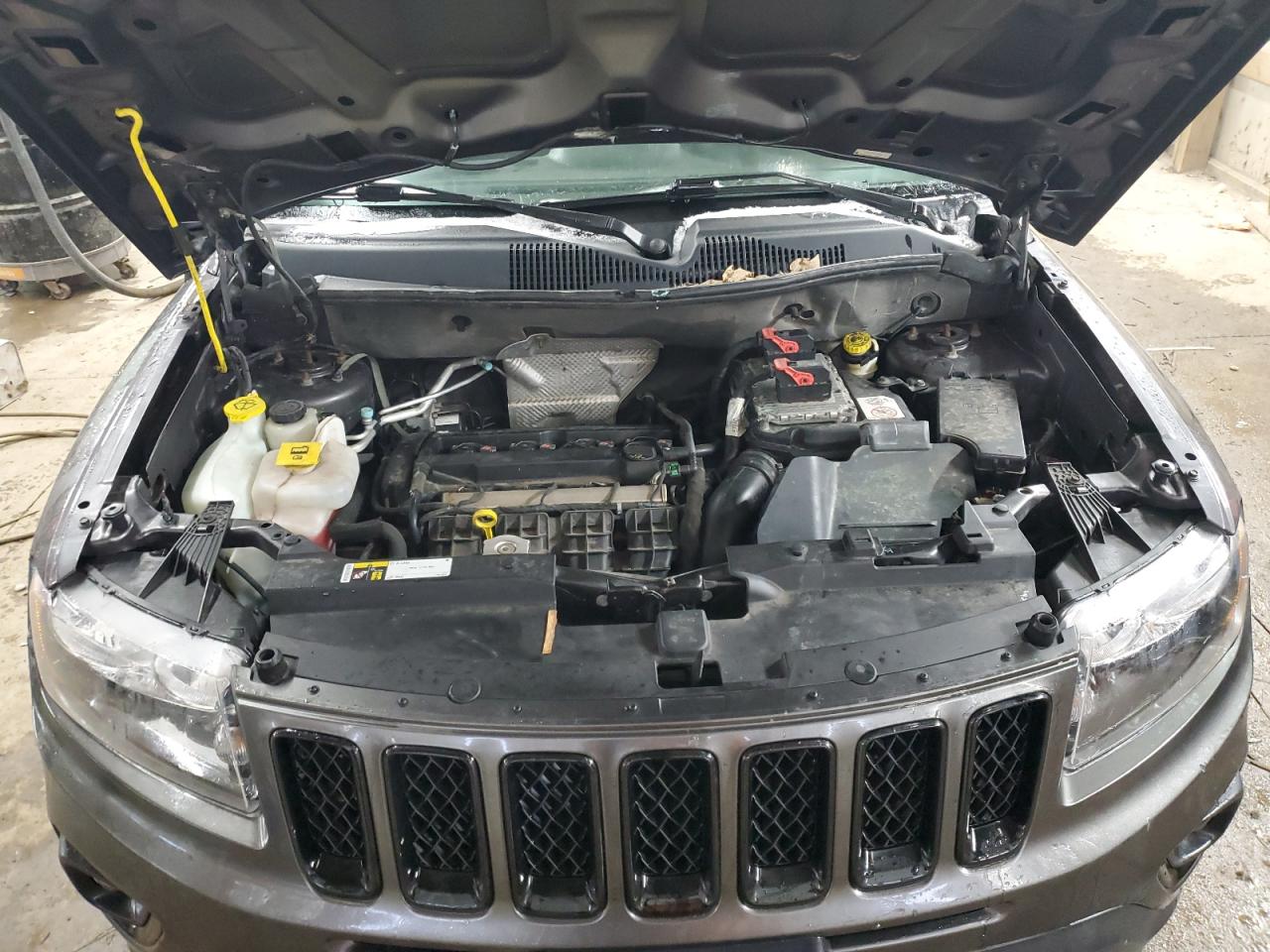 2015 Jeep Compass - Image 12