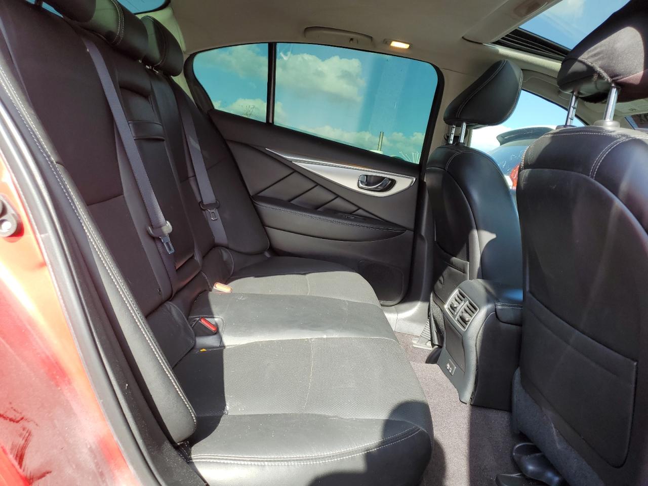2021 Infiniti Q50 - Image 10