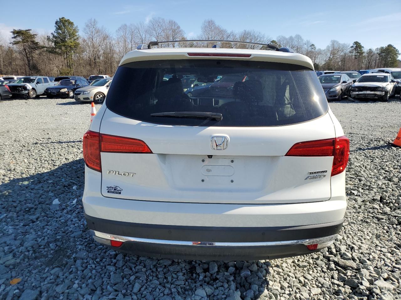 2017 Honda Pilot - Image 6