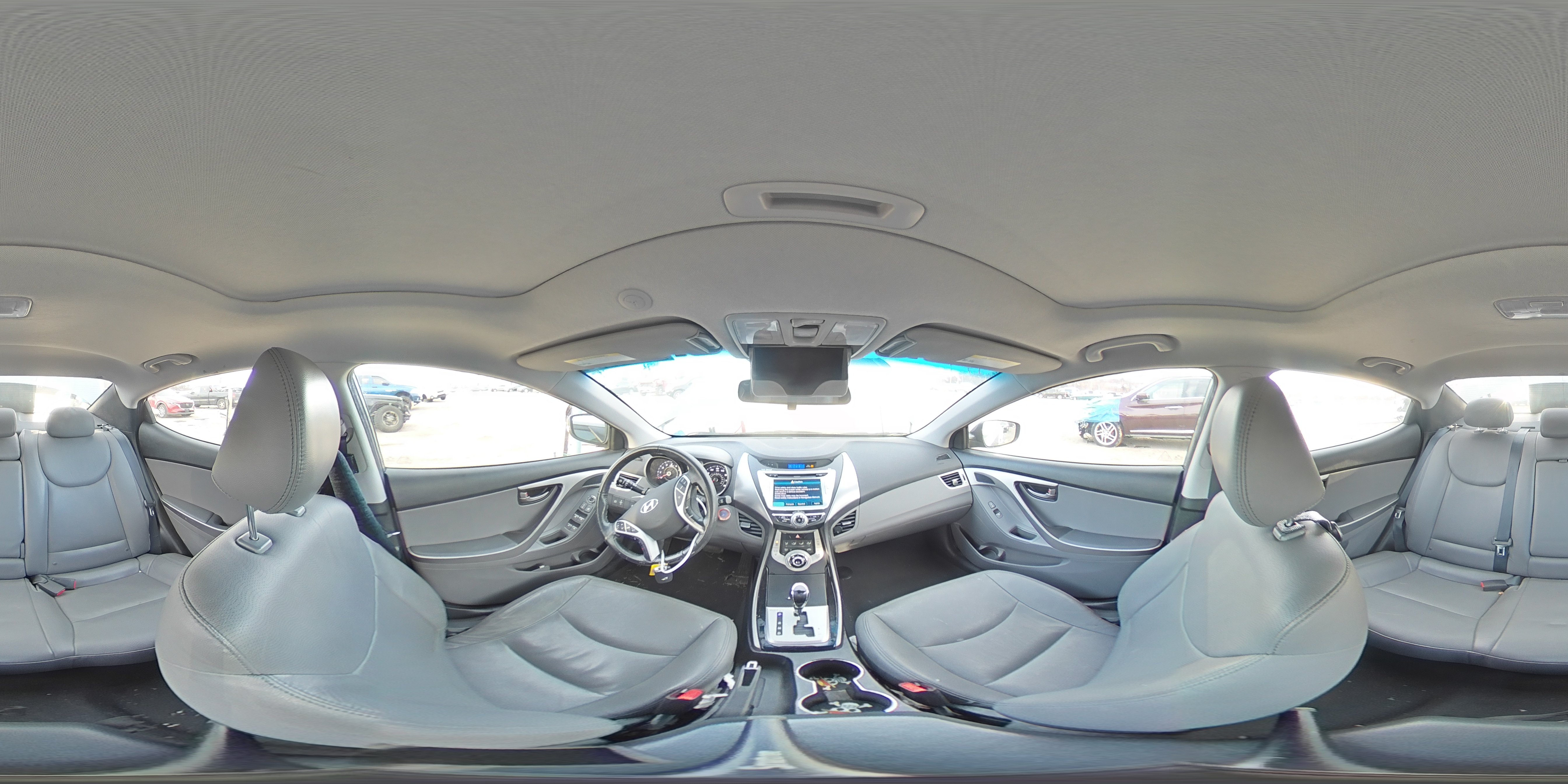 2012 Hyundai Elantra - Image 12