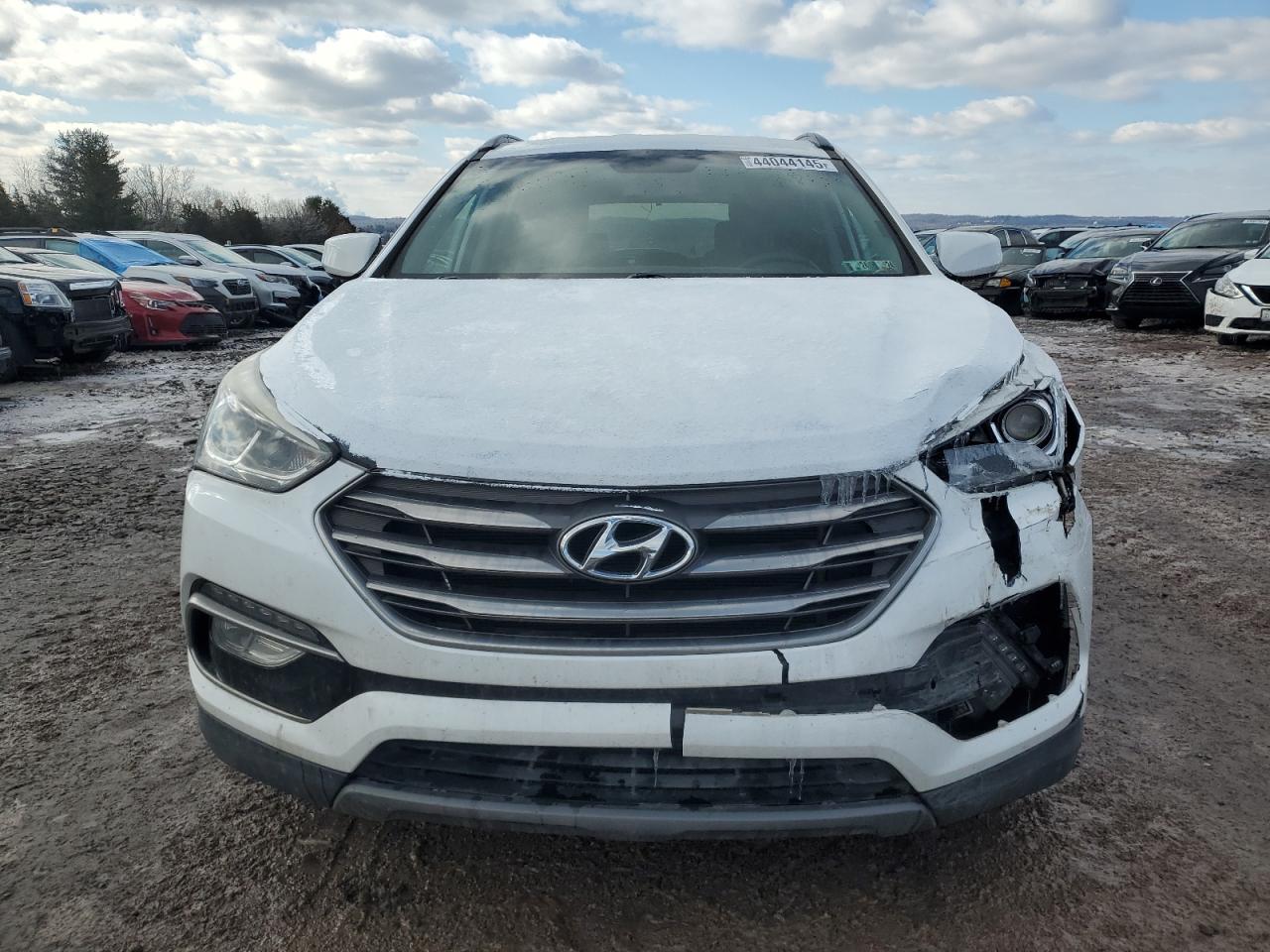 2017 Hyundai Santa Fe - Image 5