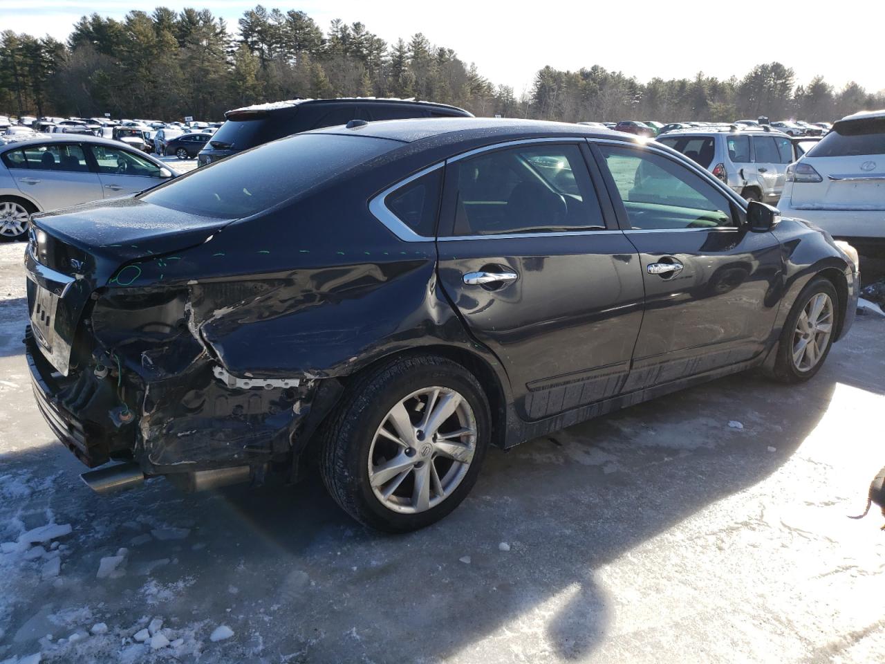 2015 Nissan Altima - Image 3