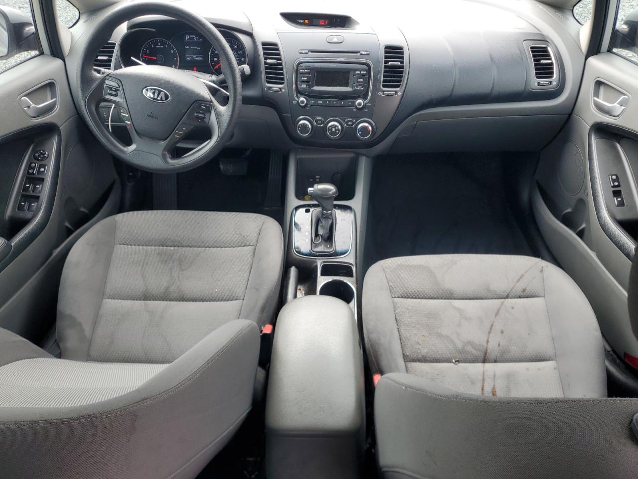 2017 Kia Forte - Image 8