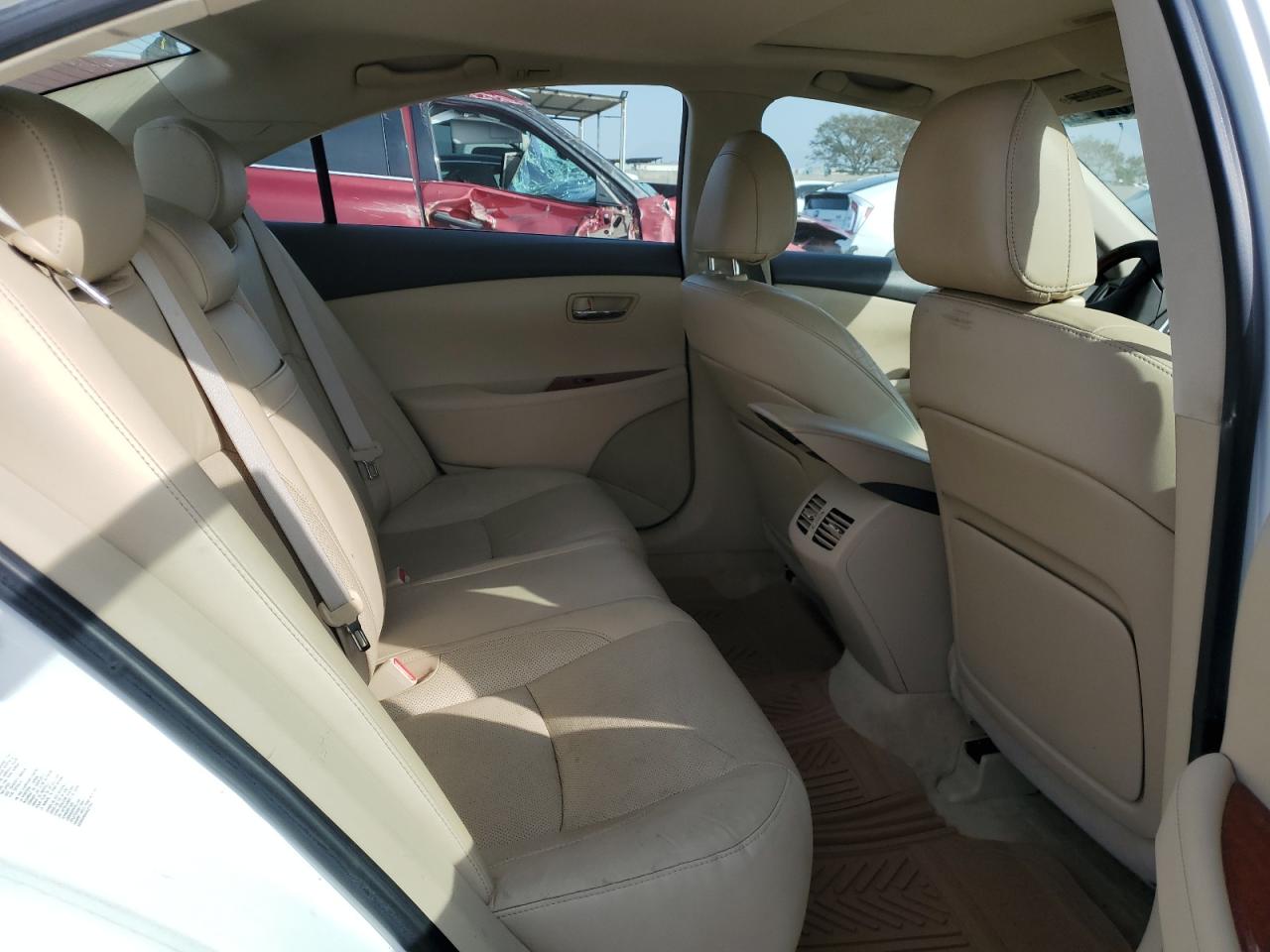 2009 Lexus ES - Image 10