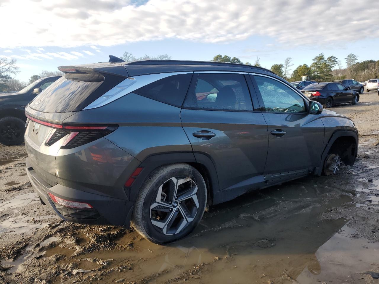 2022 Hyundai Tucson - Image 3