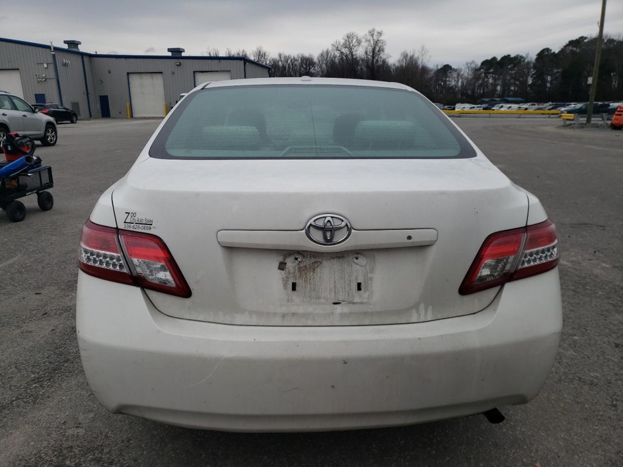 2011 Toyota Camry - Image 6