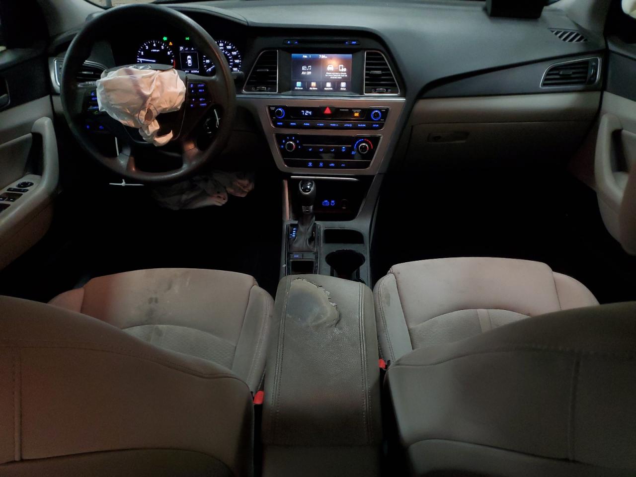 2016 Hyundai Sonata - Image 8