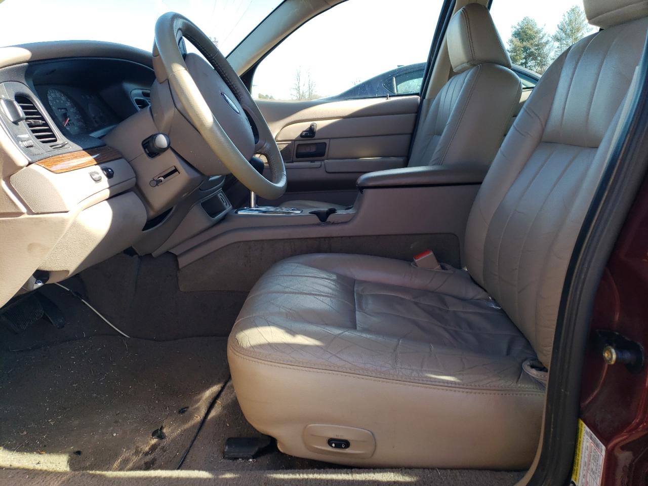 2005 Ford Crown Victoria - Image 7
