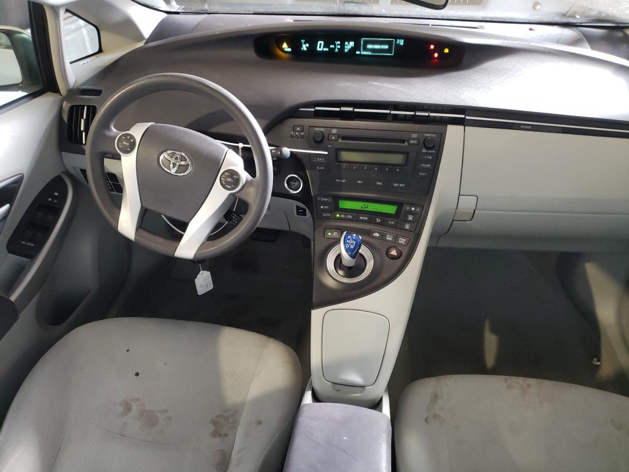 2010 Toyota Prius - Image 8
