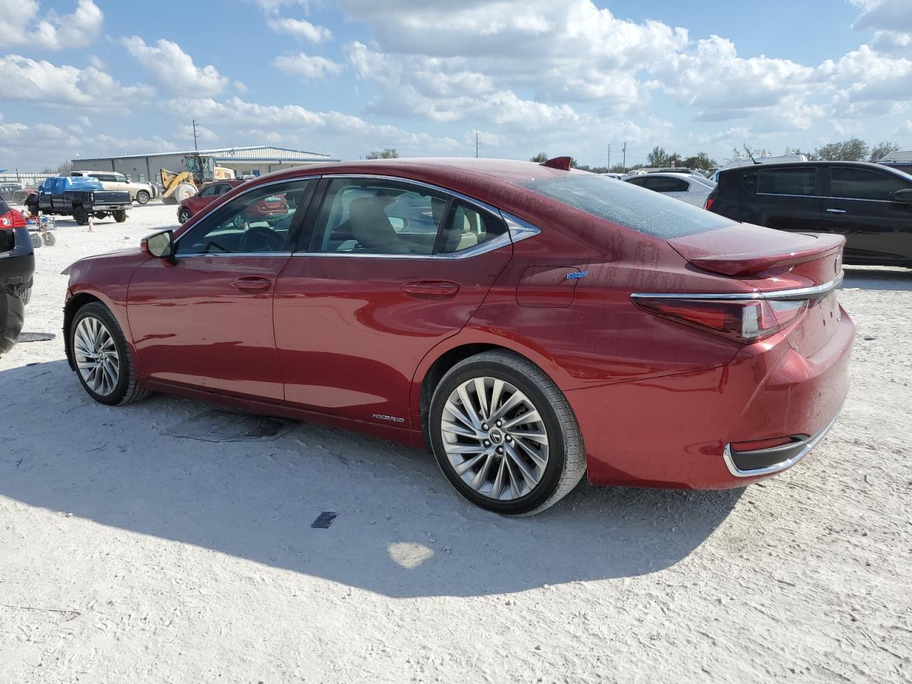 2021 Lexus ES - Image 2