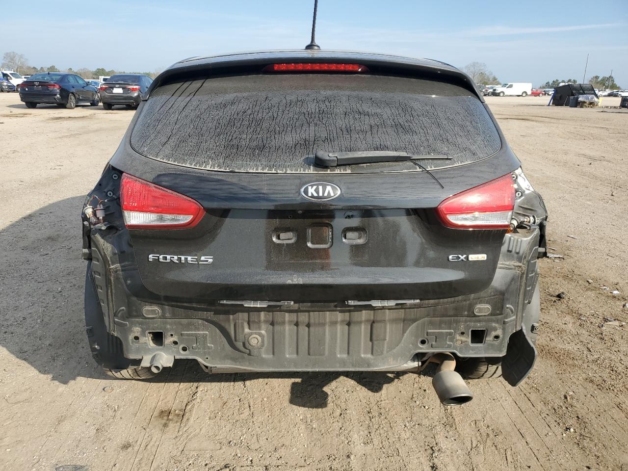 2016 Kia Forte - Image 6