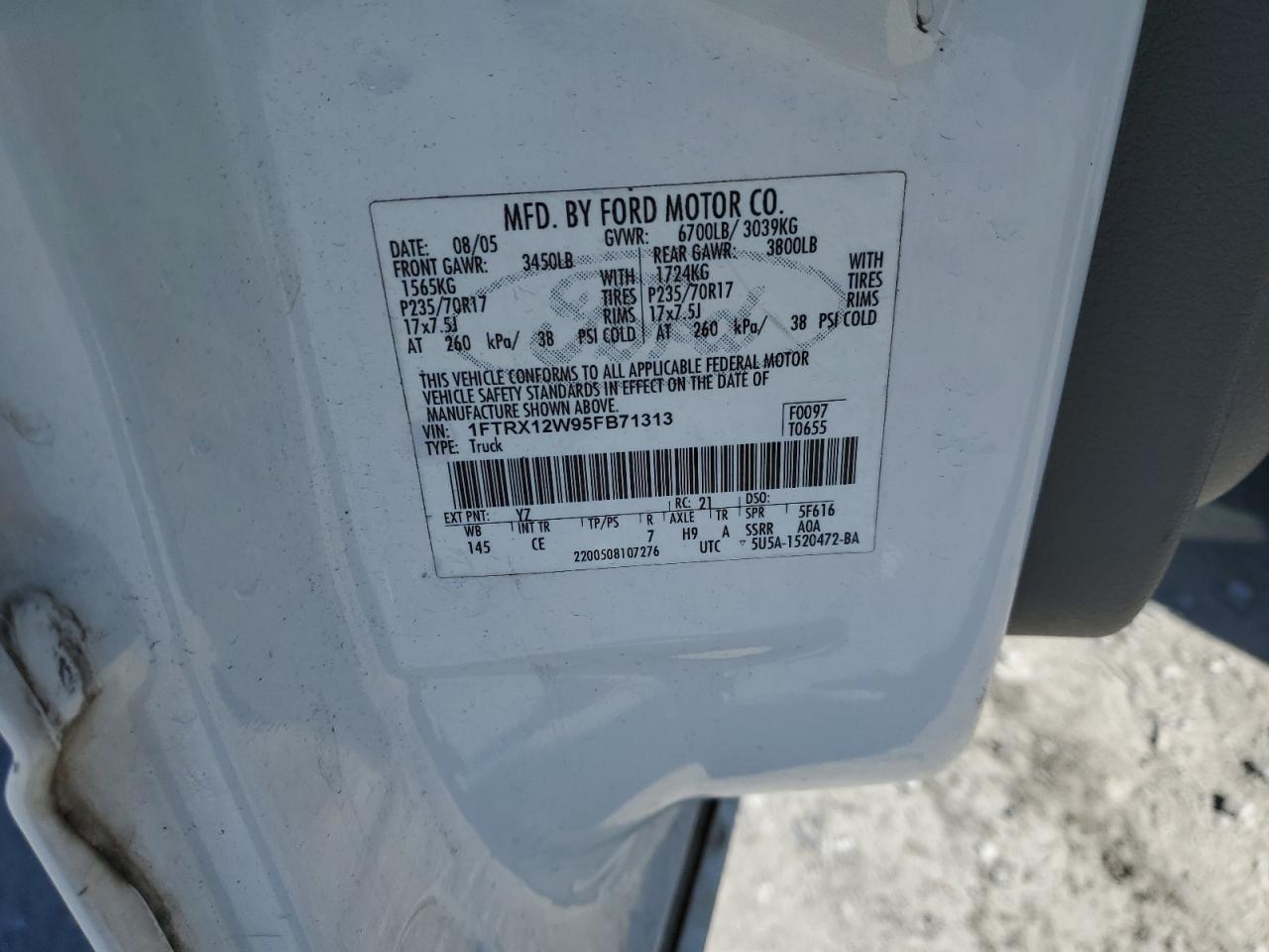 2005 Ford F-150 - Image 12