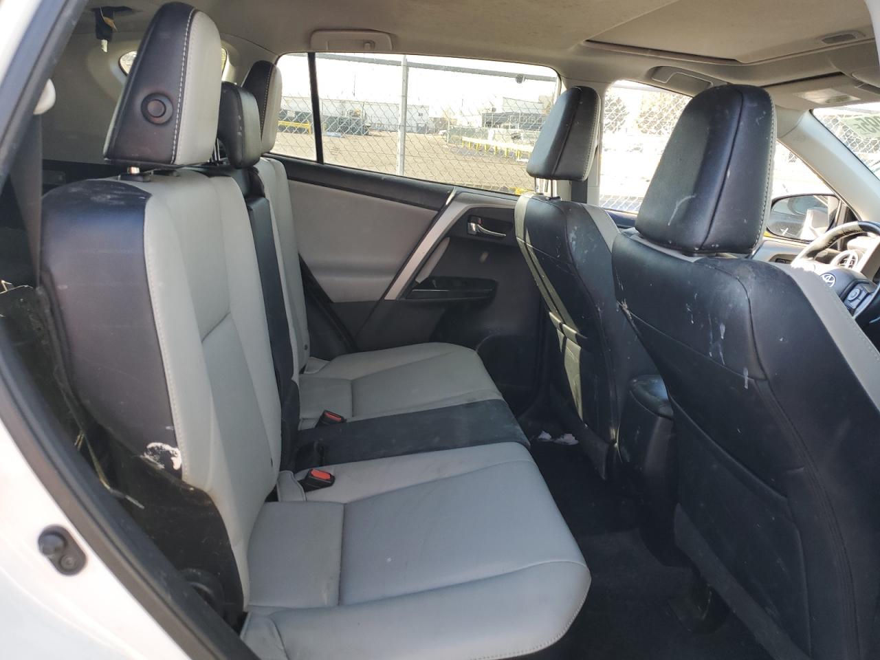 2017 Toyota RAV 4 - Image 10