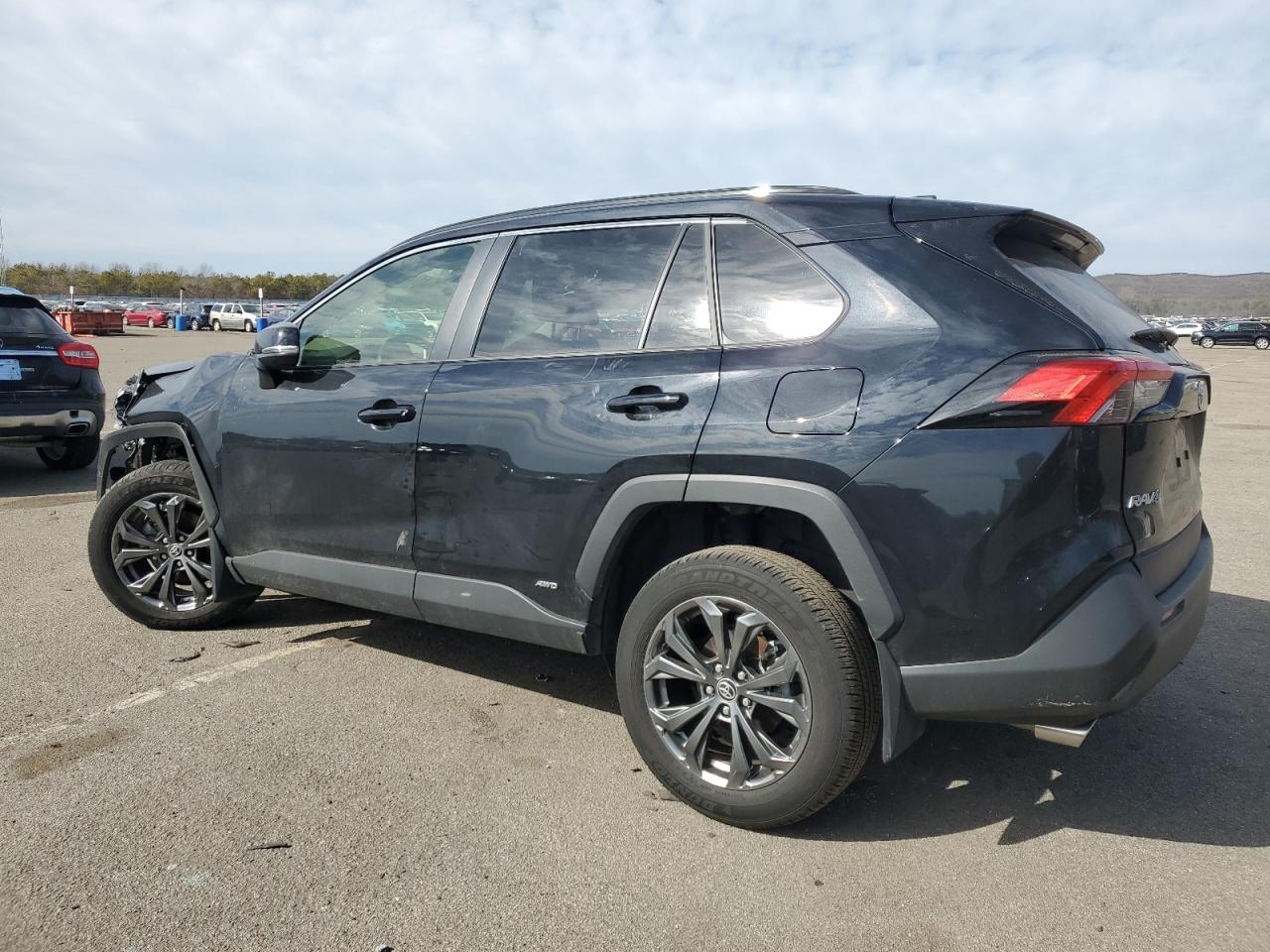 2024 Toyota RAV 4 - Image 2