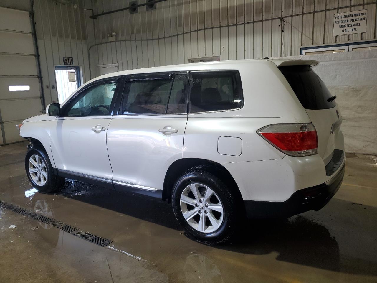 2012 Toyota Highlander - Image 2