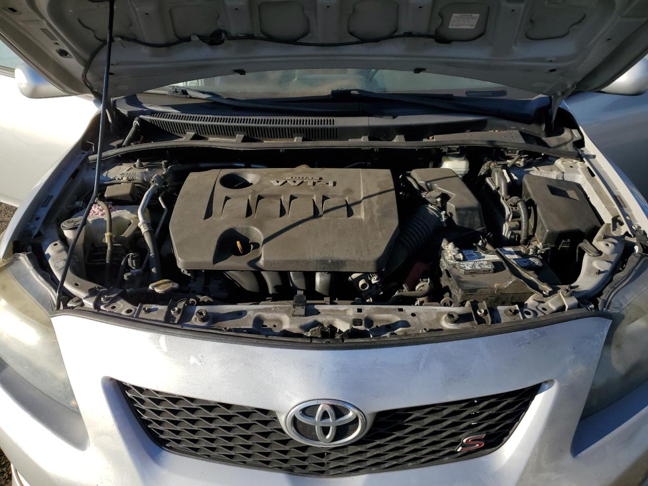 2010 Toyota Corolla - Image 11