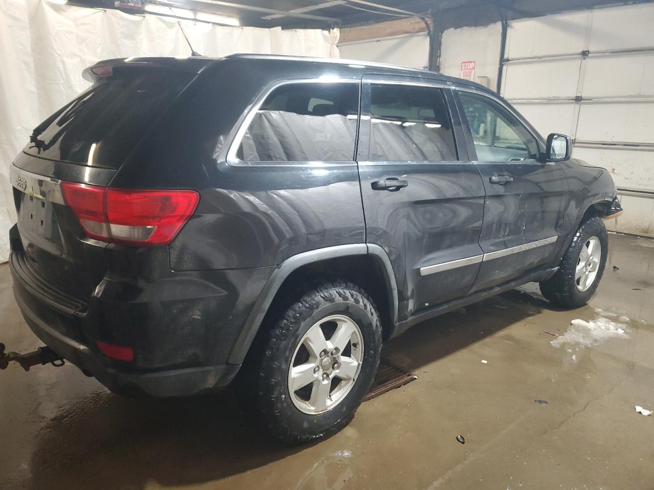 2012 Jeep Grand Cherokee - Image 3