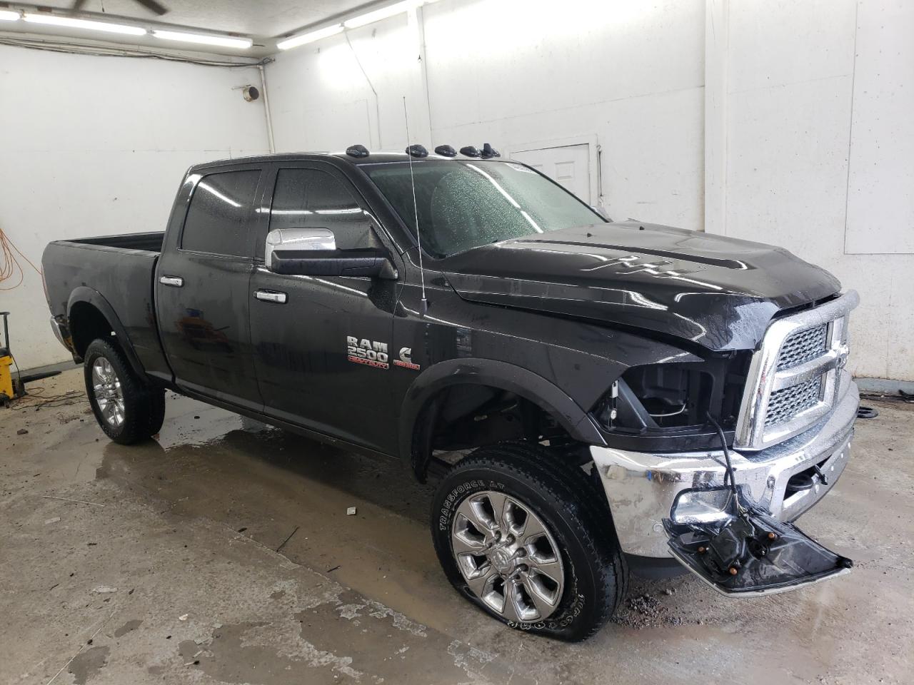 2016 RAM 2500 - Image 4