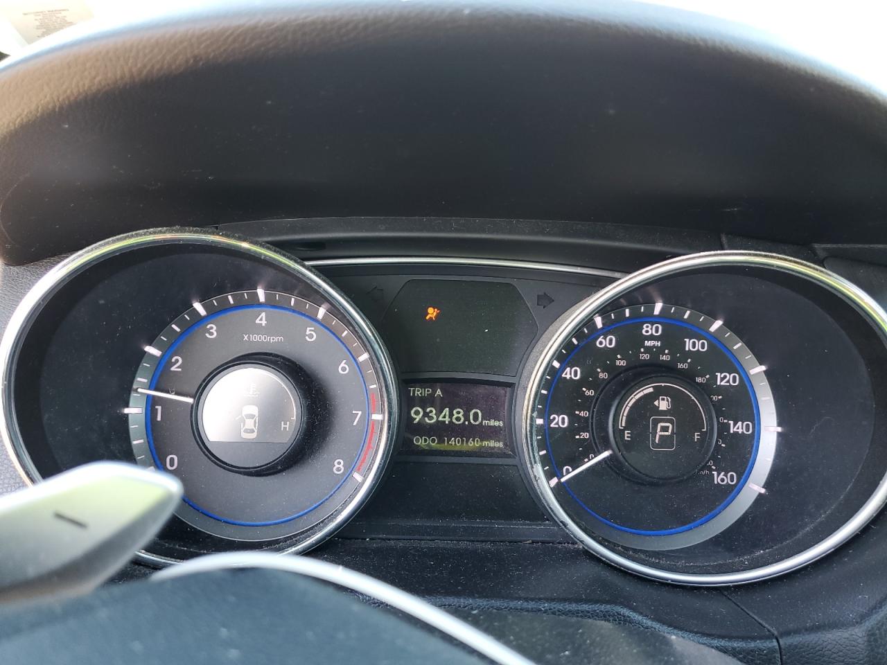 2011 Hyundai Sonata - Image 9