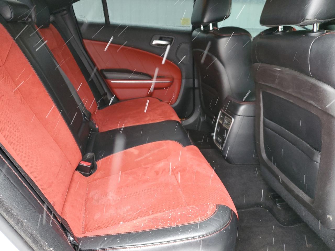 2016 Dodge Charger - Image 10