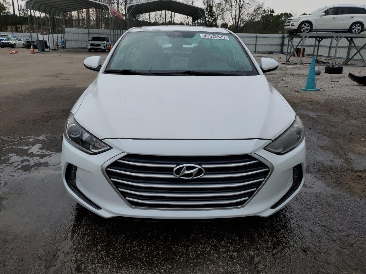 2017 Hyundai Elantra - Image 5